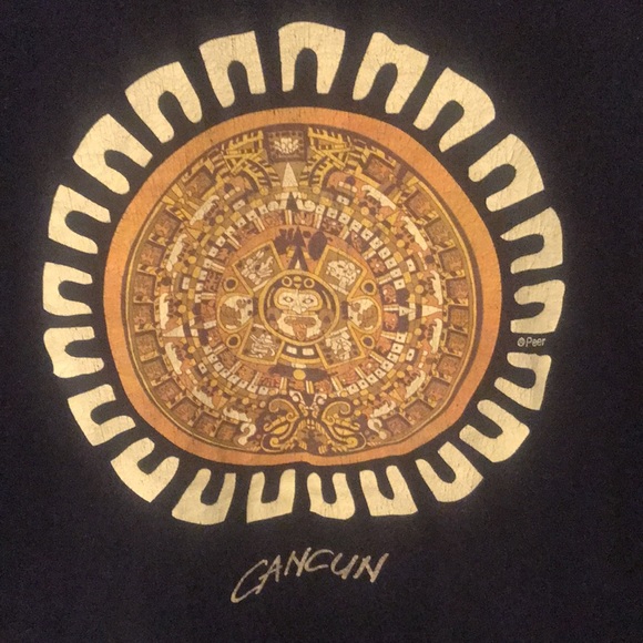 High Quality Vintage Aztec God Cancun Mexico 100% Cotton Black Tshirt w/Gold - Picture 2 of 6